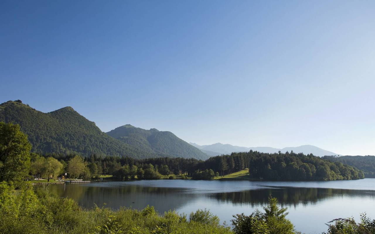 Superbe lac, séjour montagne Pyrénées, Hôtels Vinuales